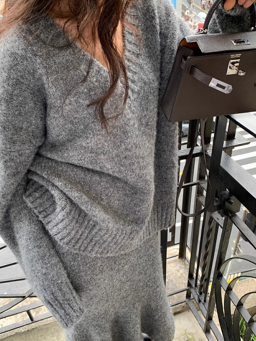 Emma | Cozy Elegant Knit Sweater and Maxi Skirt Set