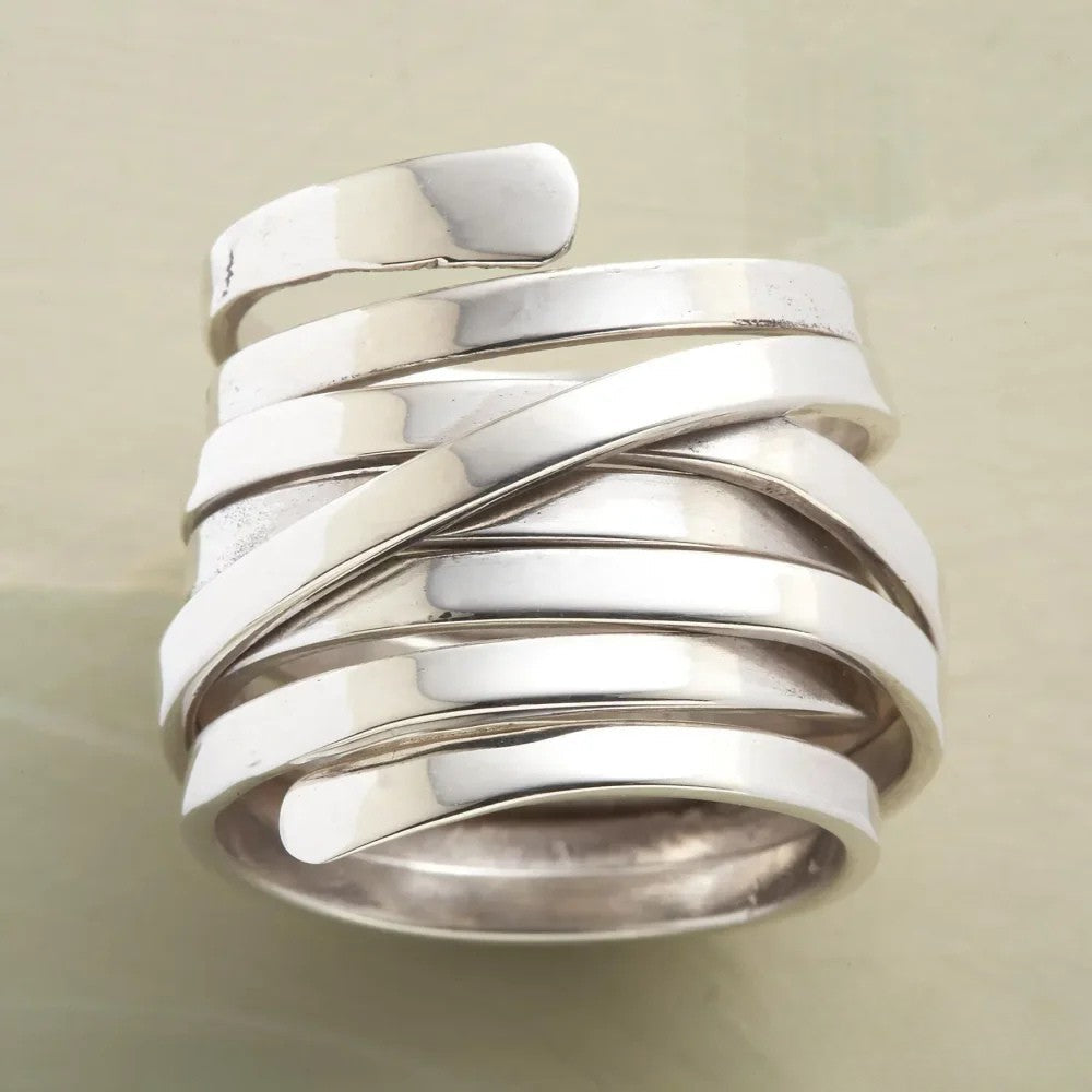 Mia | Antique Elegant Silver Ring for Women