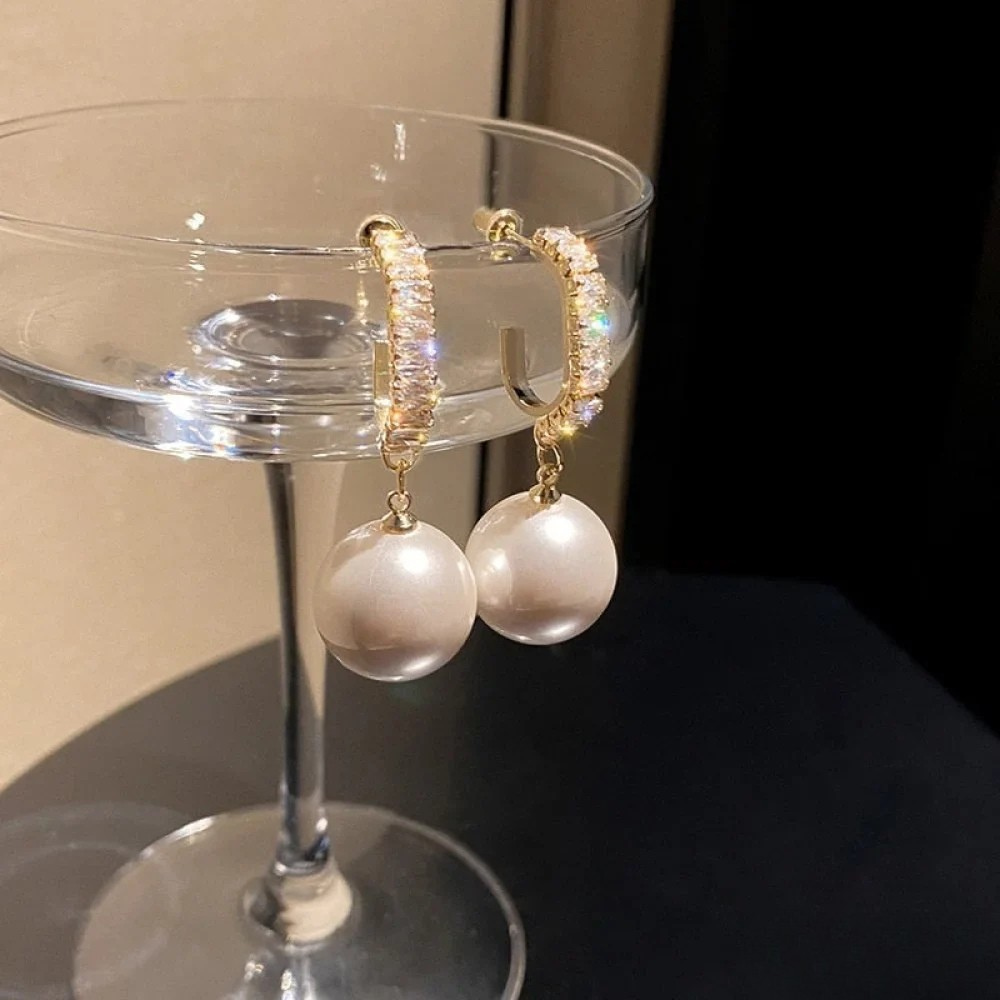 Sophia | Elegant Pearl Earrings for Women with Zirconia Accents