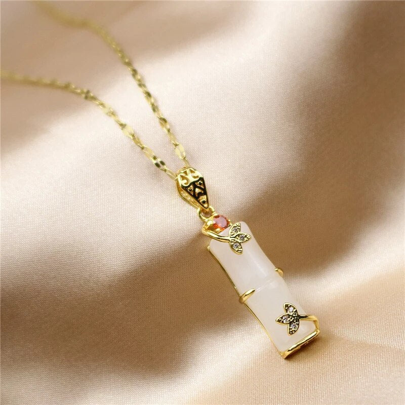 Sophie | Minimalist Jade Amulet Necklace with Healing Properties